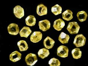 Quality Good Toughness Monocrystalline Diamond 90% Complete Crystal Form FSD40 wholesale