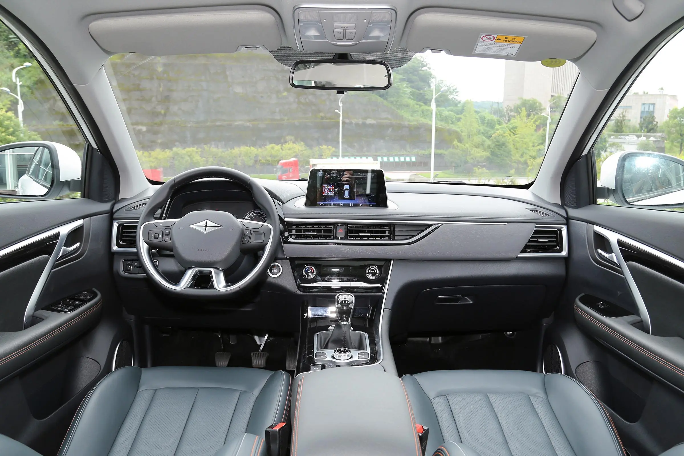 Affordable 2021 Baic Ruixiang X5 SUV Gasoline 1.5T MT 156hp FWD LHD Car Engine Model 1.5T 156hp L4