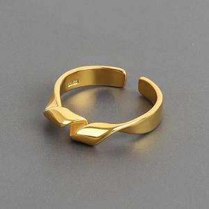 Quality 18K Gold Fancy Ladies Ring For Women Lightweight Multi Scene wholesale