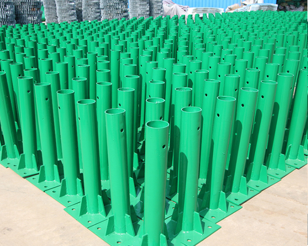 Galvanized Steel Guardrail Post For Roadway Safety On Highway Anti-Collision
