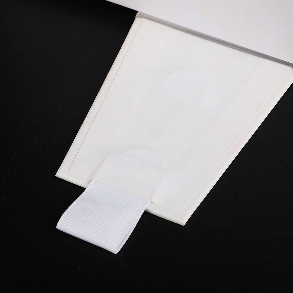 White Folding Single Bottle Prufume Cosmetic Packaging Boxes With Handle