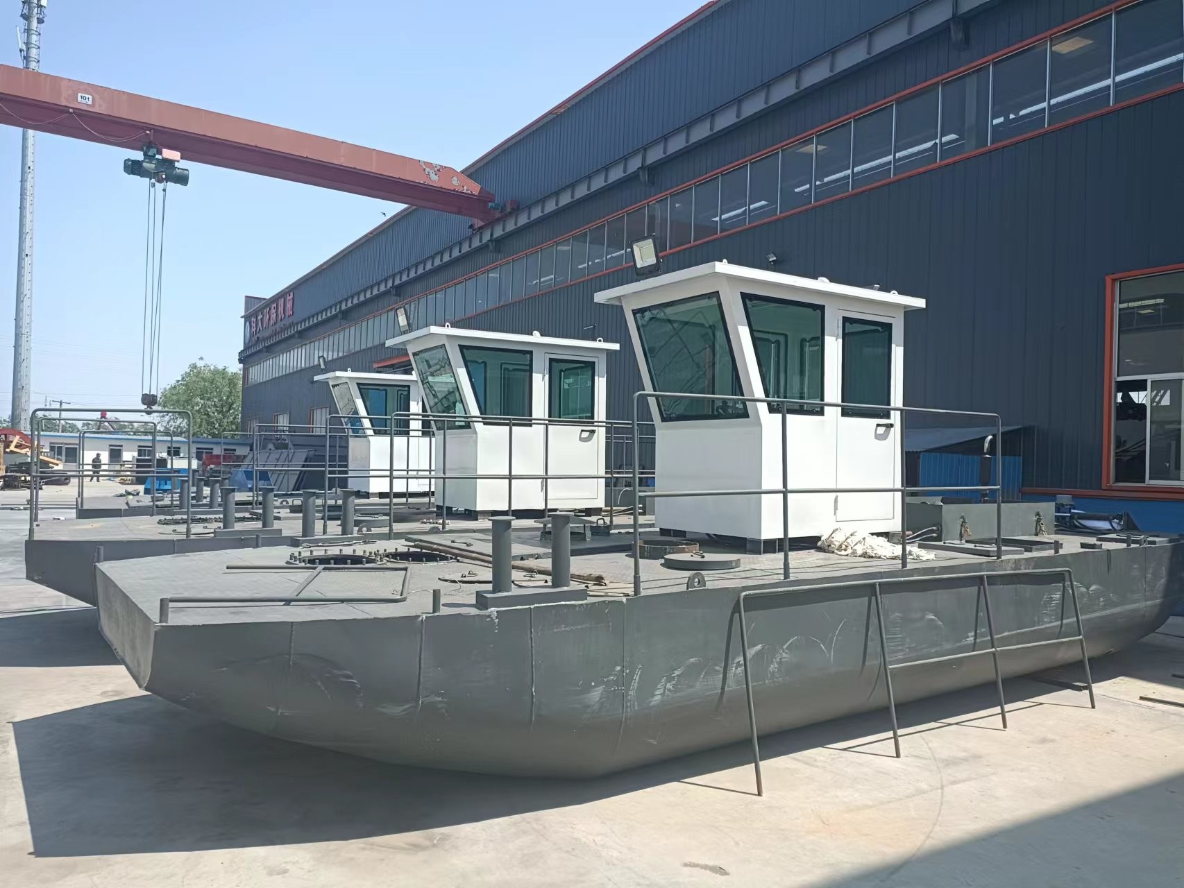 Flat Deck Barge Boat 30km/H Speed For Cargo Transportation 3-4ton
