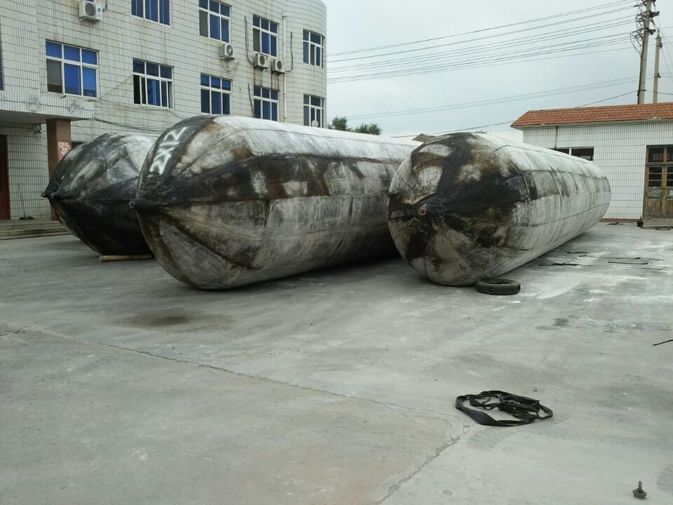 1.5*14mtr Marine Rubber Airbags For Boat Launching