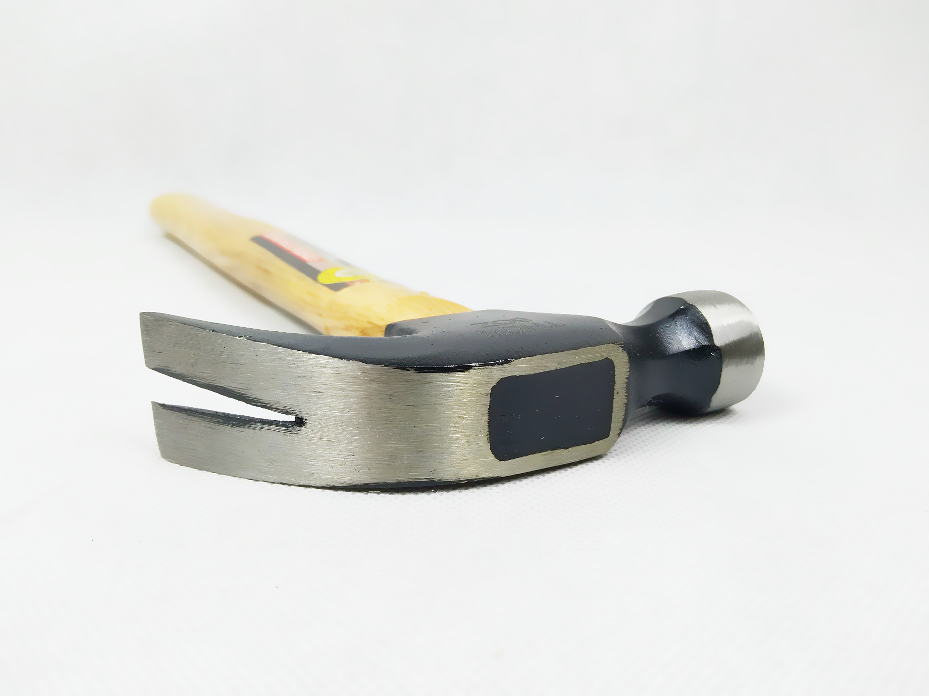 American Type Carbon Steel Wood Handle Carpenter Hand Claw Hammer in Hand Tools
