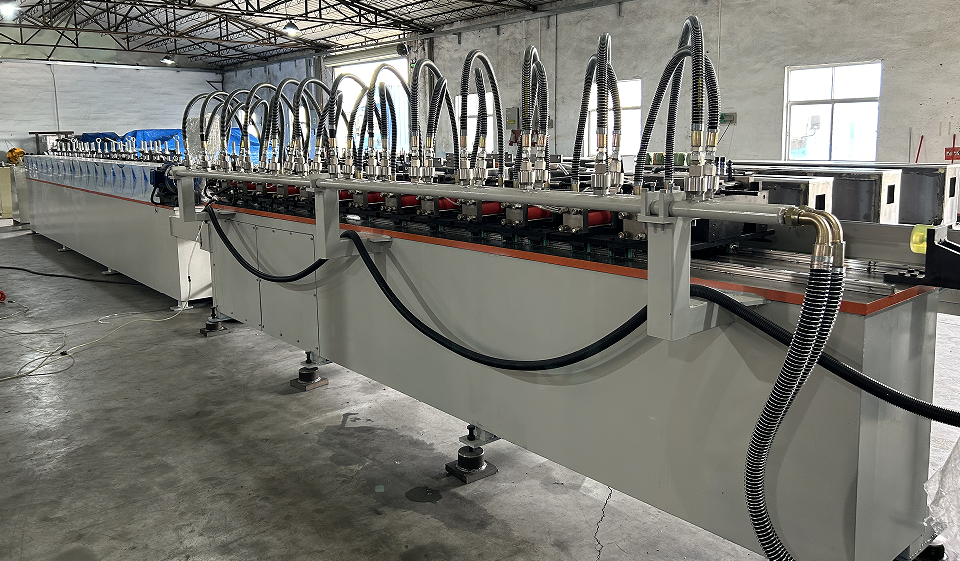 T bar rolling forming machine