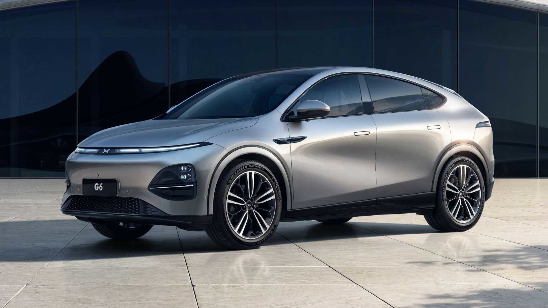 Xpeng G6 Electric Vehicle Mid Size Crossover SUV EV Electric Car Long Range 580km With 0.32h