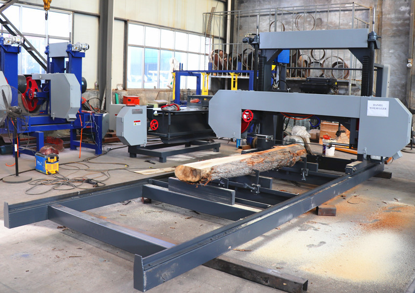 Portable Sawmill with Trailer, Wood Band Saw Mill with Mobile trailer