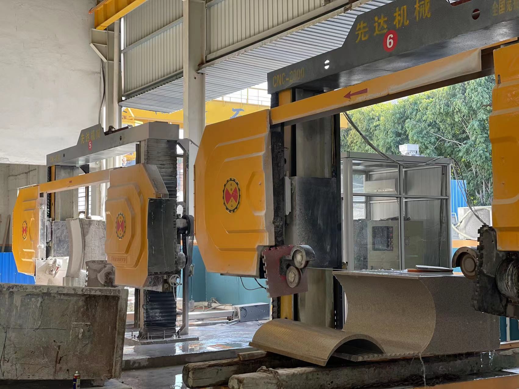 Xianda 4 Axis CNC Single Diamond Wire Saw Machine For Profiling