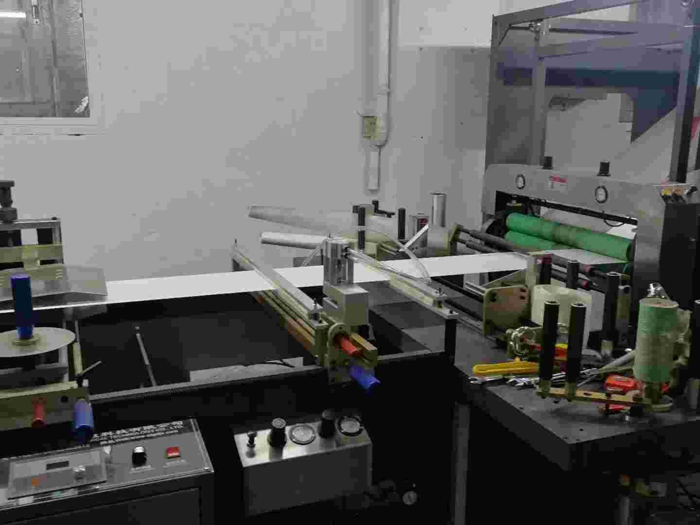 140 Segments / Min Zip Lock Stand Up Pouch Machine Three Phase 380V/50HZ