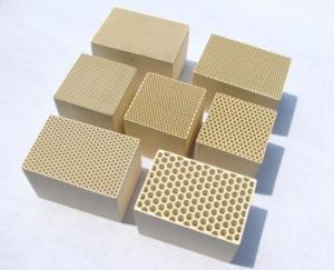 Quality Air Purification VOC Catalyst Honeycomb Structure High Porosity wholesale