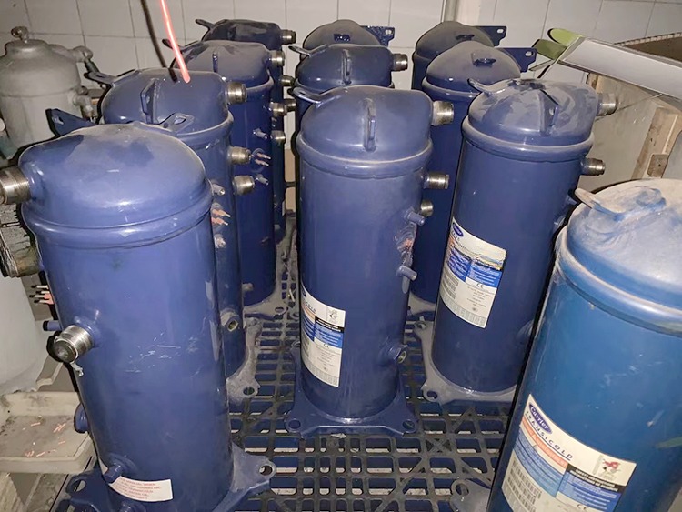 DK Compressor for Reefer Container Good Condition Cooling Gas R134a Capacity 28.40 Affordable Cooling Solution
