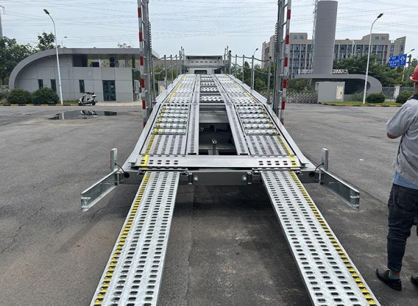 Tri-Axle Transport Car And Vehicles Carrier Semi Trailer Truck For 10 Cars Truck
