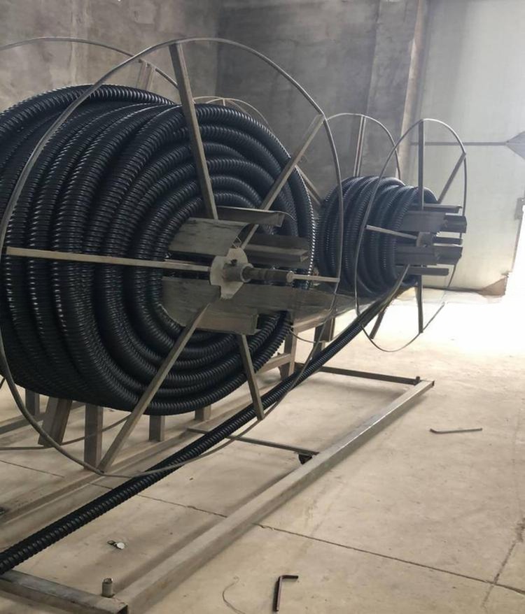 PE Carbon Spiral Pipe Extrusion Machine
