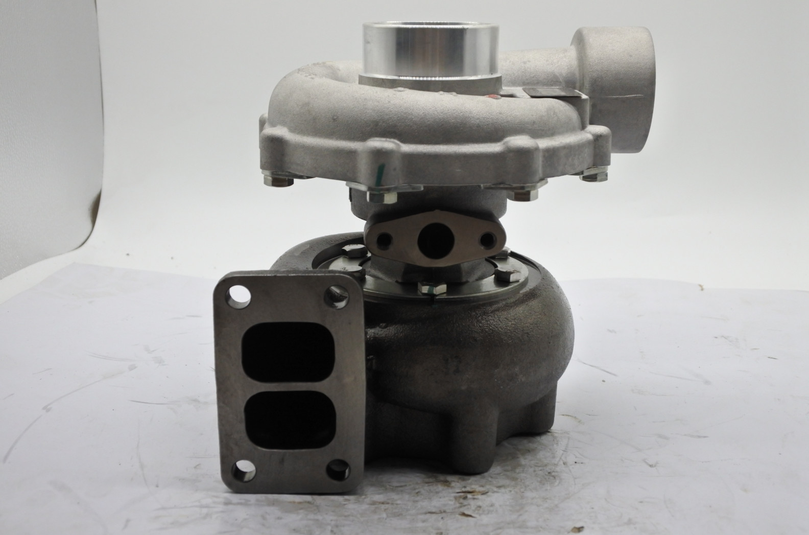 Crawler Excavator Engine Parts Turbocharger Dh300-5 D1146 High Performance