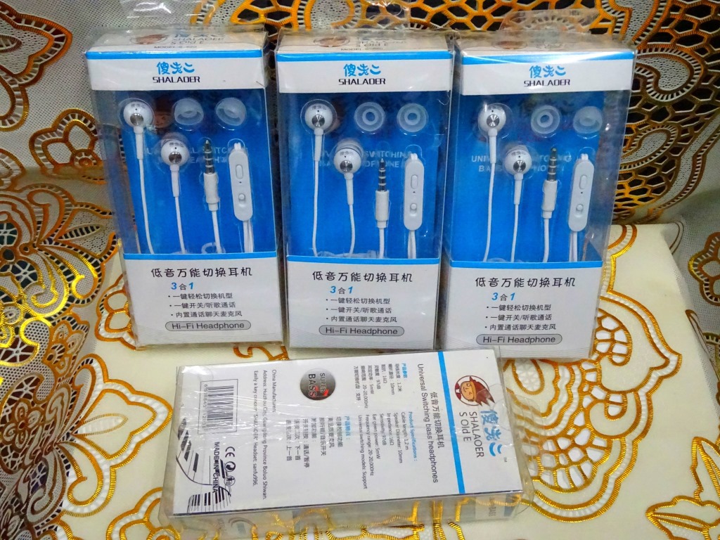 Plastic folding box for earphone, customized designs welcomed