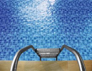 Quality PRIMERA Swimming Pool Mosaic Tiles 306×306mm blue Glazed Mesh Mounted 24kg/box wholesale