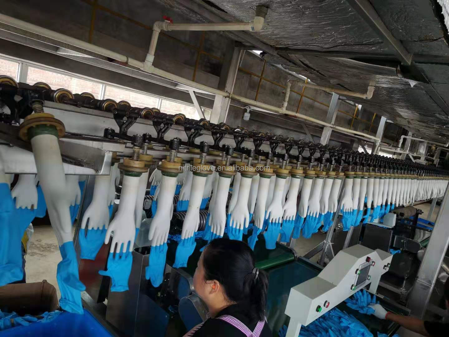 white Pvc Disposable Gloves For Salon And Hospital