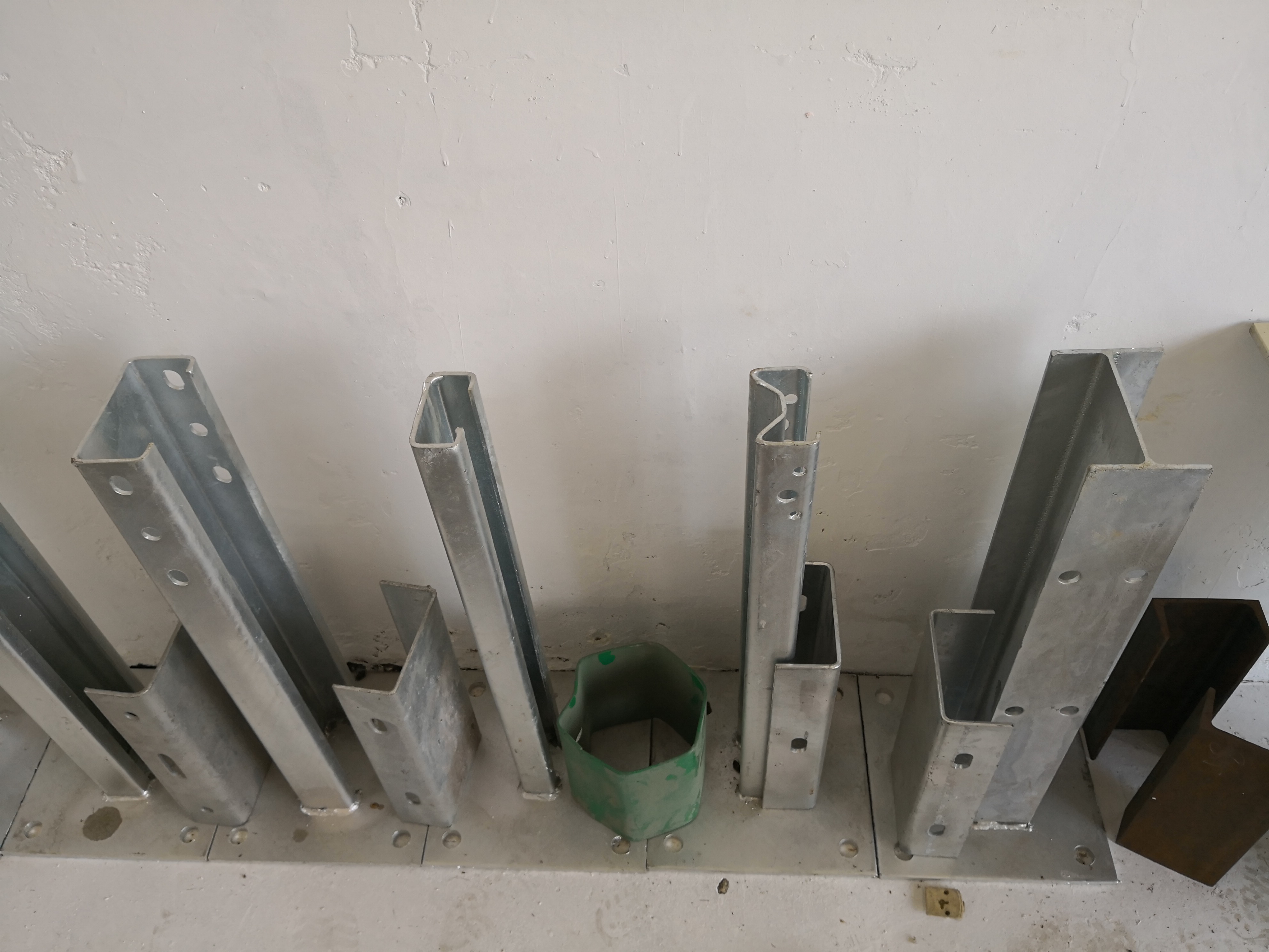 Galvanized Steel Guardrail Post For Roadway Safety On Highway Anti-Collision