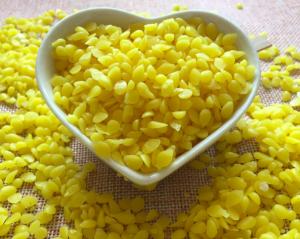 Quality Acid Value 18.8mg KOH/G Natural Golden Yellow Beeswax Pellets For Skin wholesale