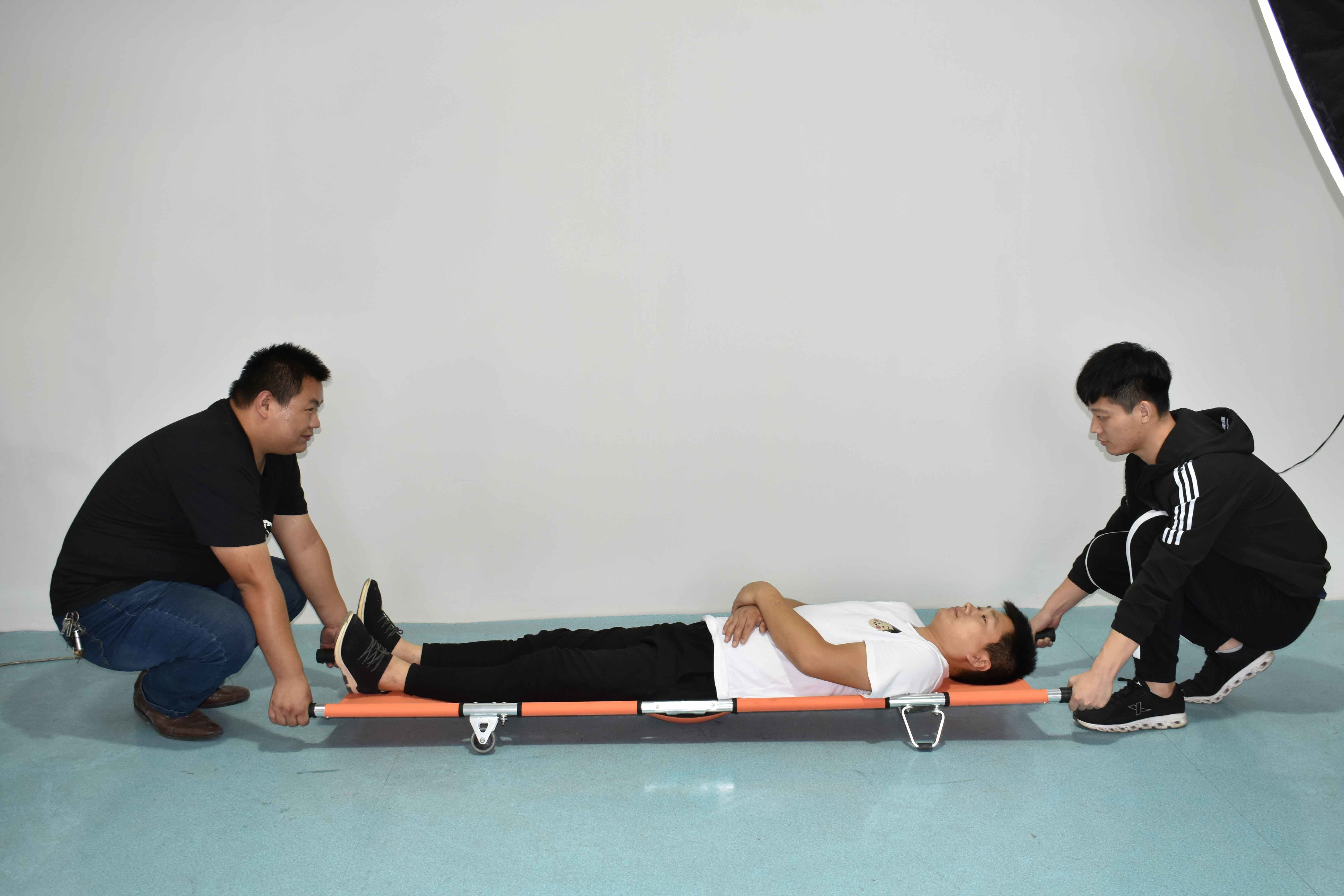 W550MM Wheeled Folding Medical Stretcher