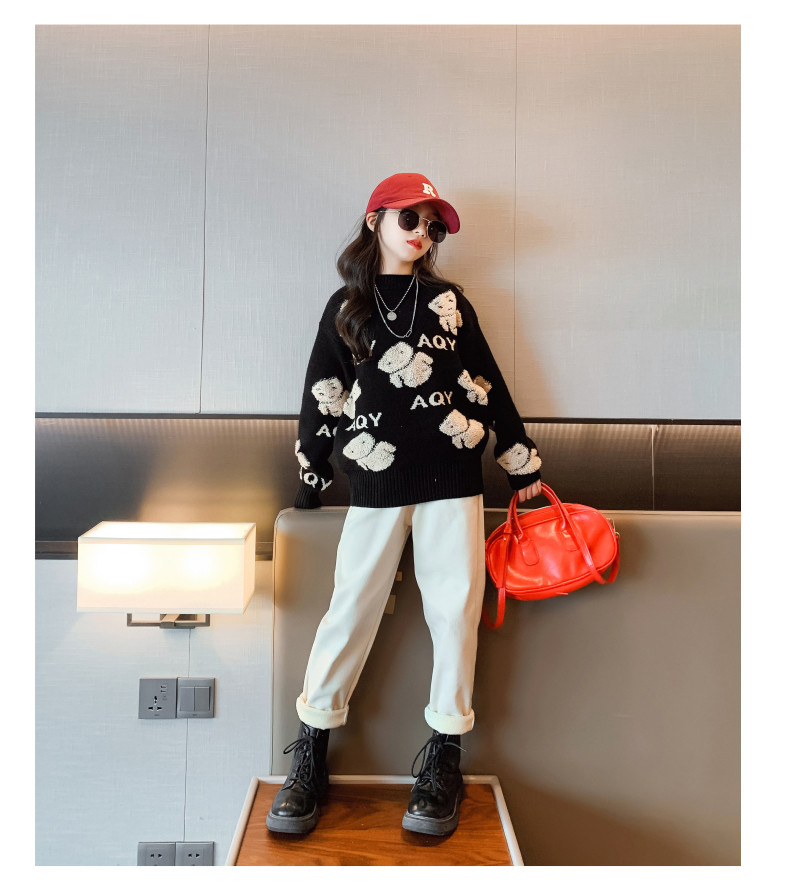 Embroidery Bear Sweater Children Clothing Set Thickened