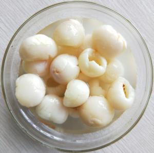 Quality Creamy White Color Chinese Lychee Canned Tropical Fruit 14-17% Brix wholesale