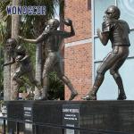 Outdoor Square Bronze Statues Sculpture 180cm Bronze Athlete Statue
