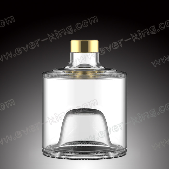 375ML 500ML Pyramid Shaped Liquor Glass Bottles