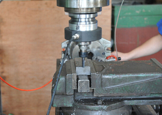 Digital Ultrasonic Assisted Machining , Milling Ultrasonic Machining Products For Metal Processing