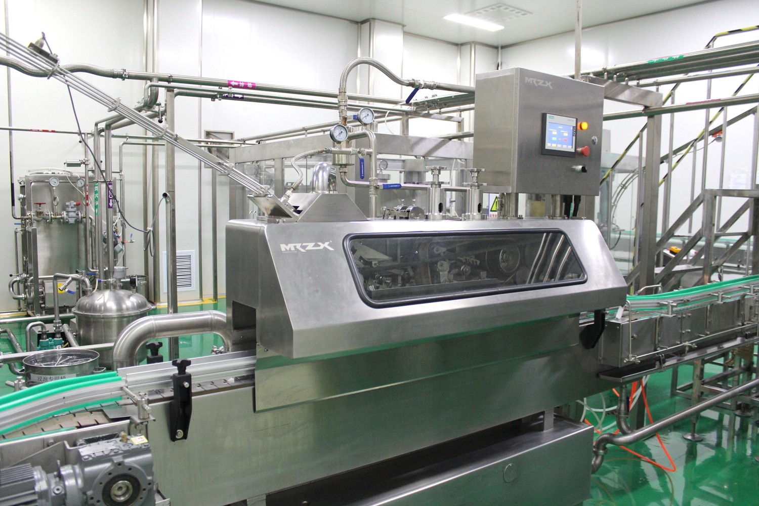Pulp Beverage 12000bph Glass Bottle Filling Machine