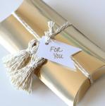Gold Kraft Christmas Pillow Boxes Paper Folding Jewelry Packaging Ribbon Tag