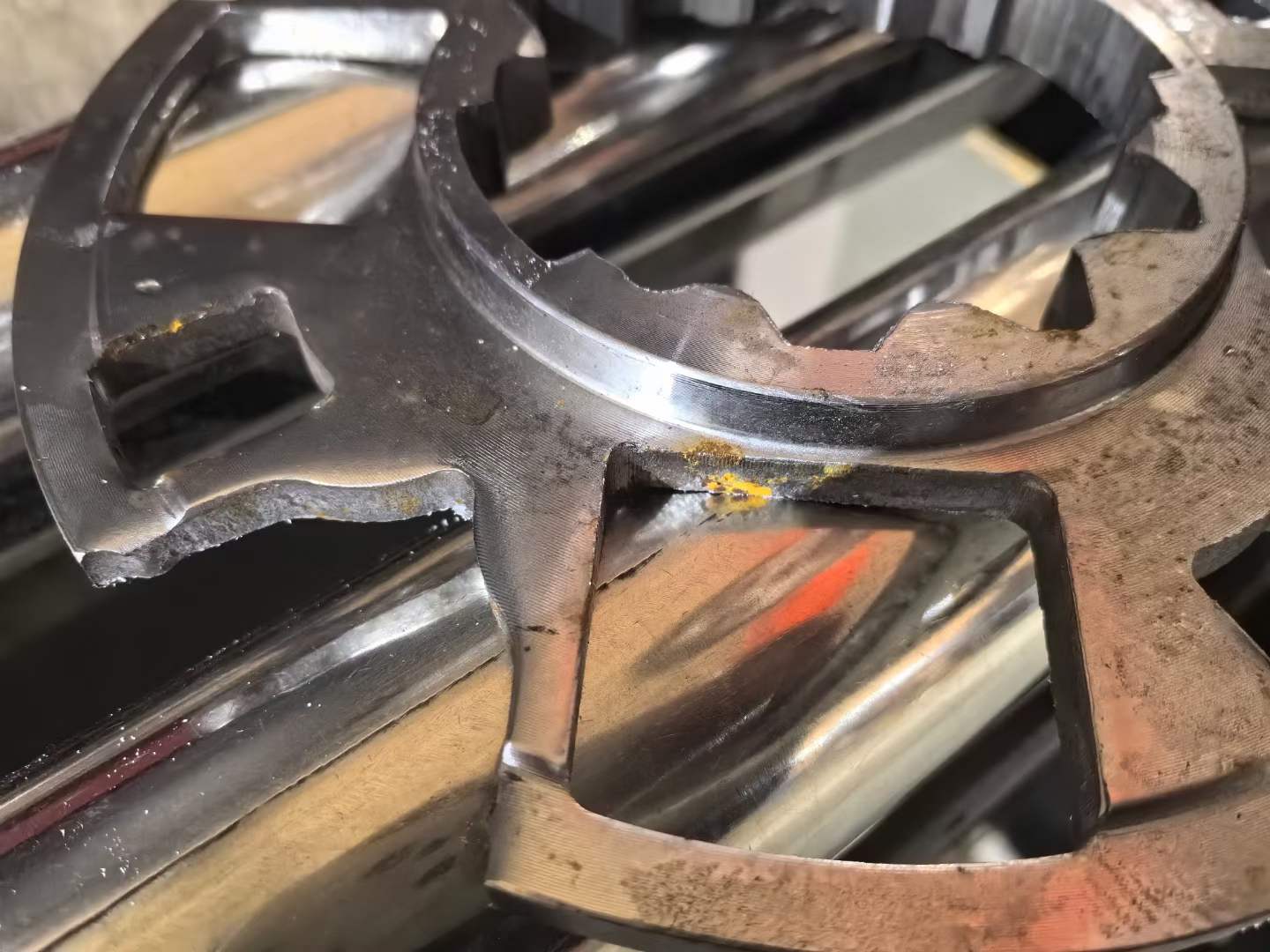 YZ900 Metal Deburring Machine For Effective Deburring Of Copper And Brass Metals