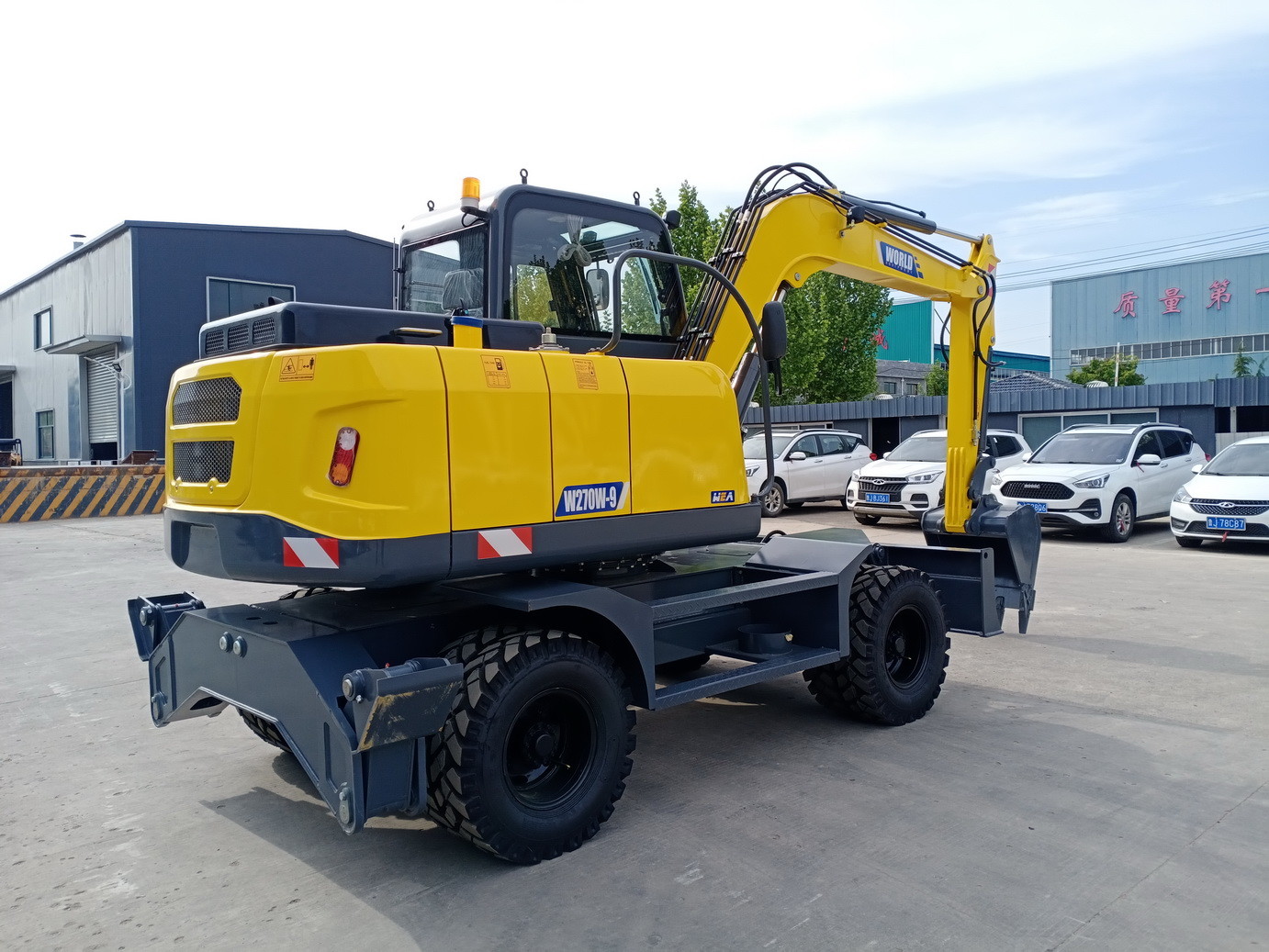 China Mechanic Wheel Type Excavator With Grapple For Wood Or Grass