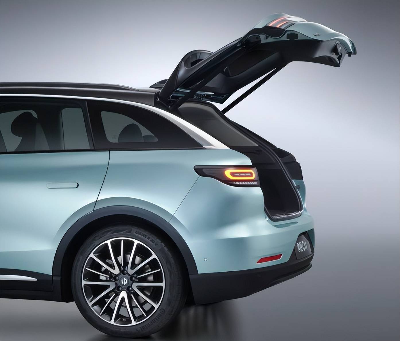 2023 Leapmotor C11 High Speed Electric SUV 4WD with 200kW Maximum Power and Energy Car Suv