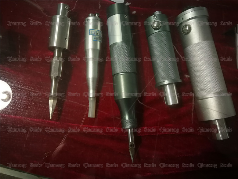 30Khz Portable Ultrasonic Cutting Knife Non Woven Fabric Cutting And Sealing