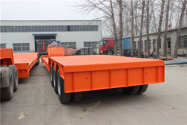 Hydraulic 2 / 3 / 4 Axles Detachable Gooseneck Trailer 50-100 Tons Payload
