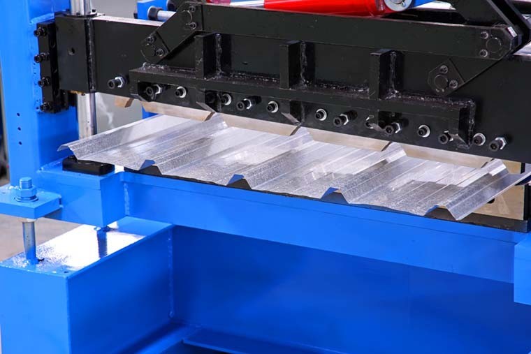 550Mpa 0.8mm Roof Panel Roll Forming Machine