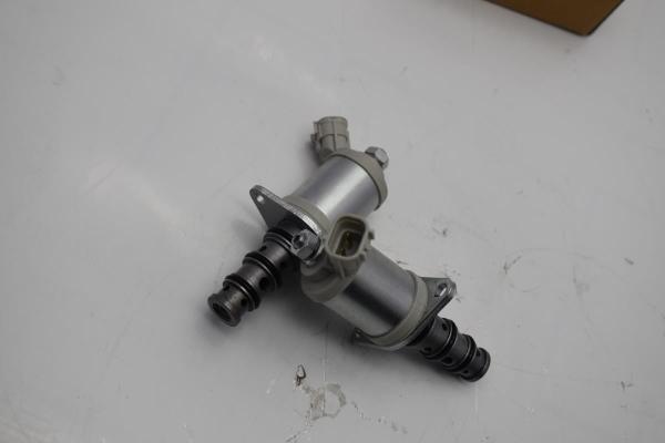 9239590 4455991 9258047 Excavator Solenoid Valve Assembly For ZAX200 ZAX330-3