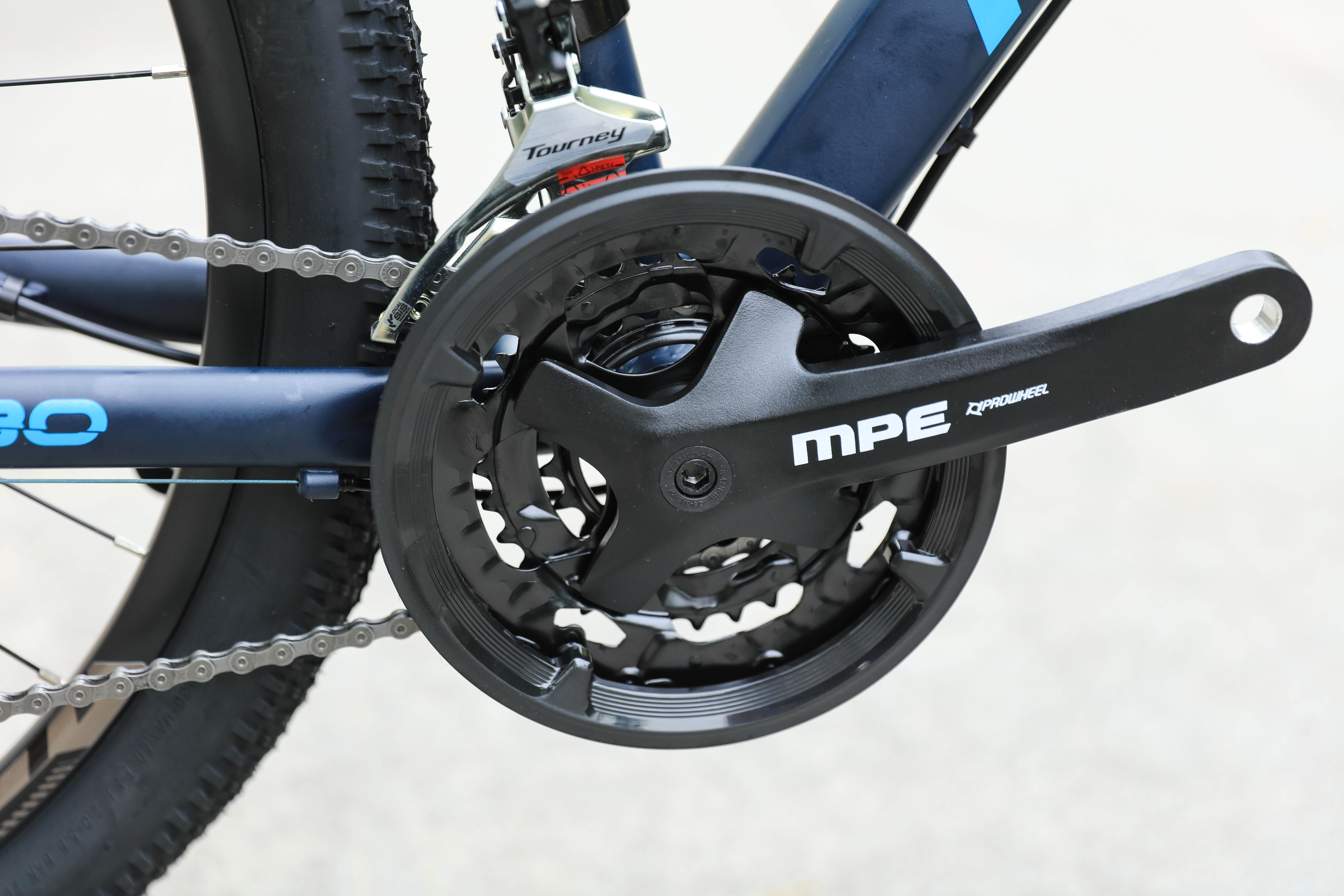 Lightweight 27.5 inch MTB Aluminum Frame Hydraulic Brakes Mountain Bike 24/27/30 Speed