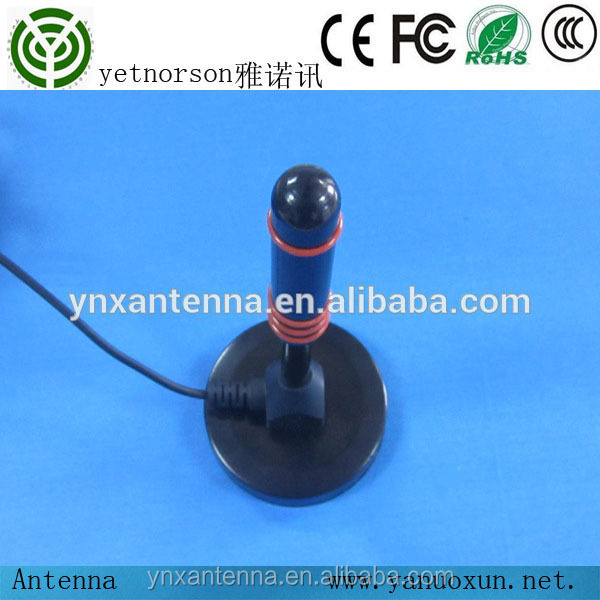 VHF UHF Digital Free TV Channels Antenna with ≤1.8 V.S.W.R and Magnetic Base Mounting