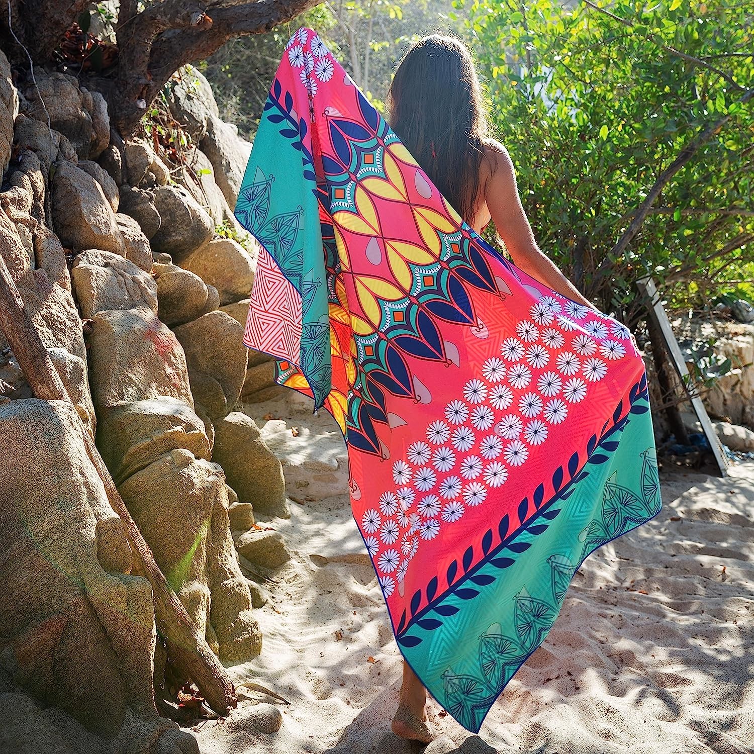 Quick Dry Sand Free Custom Lightweight Logo Design Sublimated Digital Printed MicroFibre Beach Towel With Trav