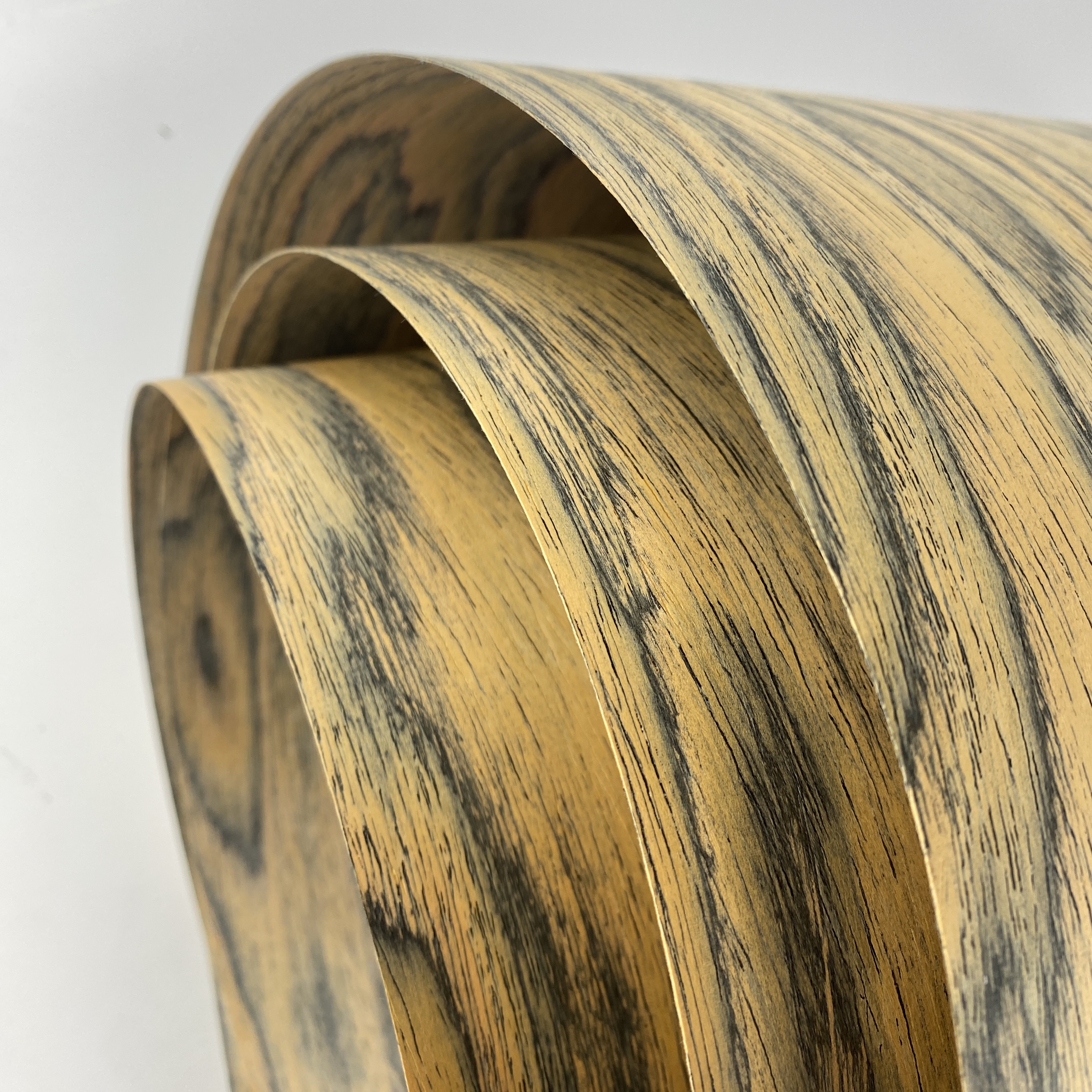 Yellow Fir Burl Color Composite Wood Veneer 2500*640mm With Fleece Backing 0.45mm Thickness For Wallcovering Cabinets