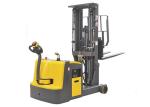 Counter Balanced Warehouse Forklift Trucks Lifting Height 5.6m Compact Structure