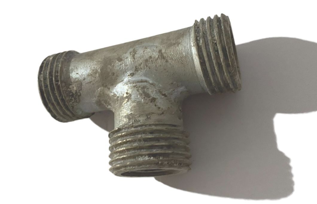Jinan Jichai Engine Parts and Accessories Tee for Z12V190bd Fuel Line
