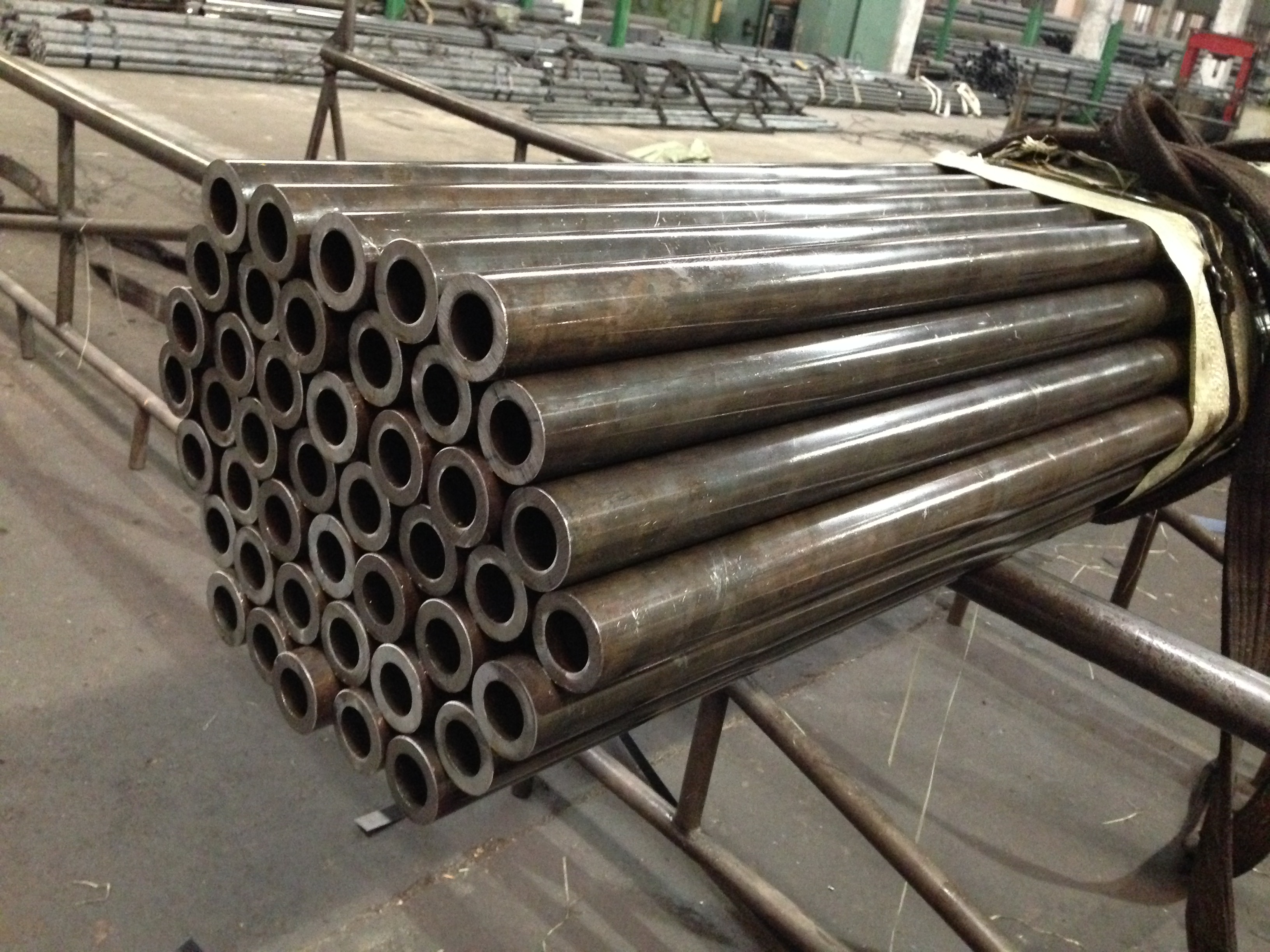 Low Carbon Seamless Steel Tube DIN 1629 St37.0 Non - Alloyed Steel Pipe