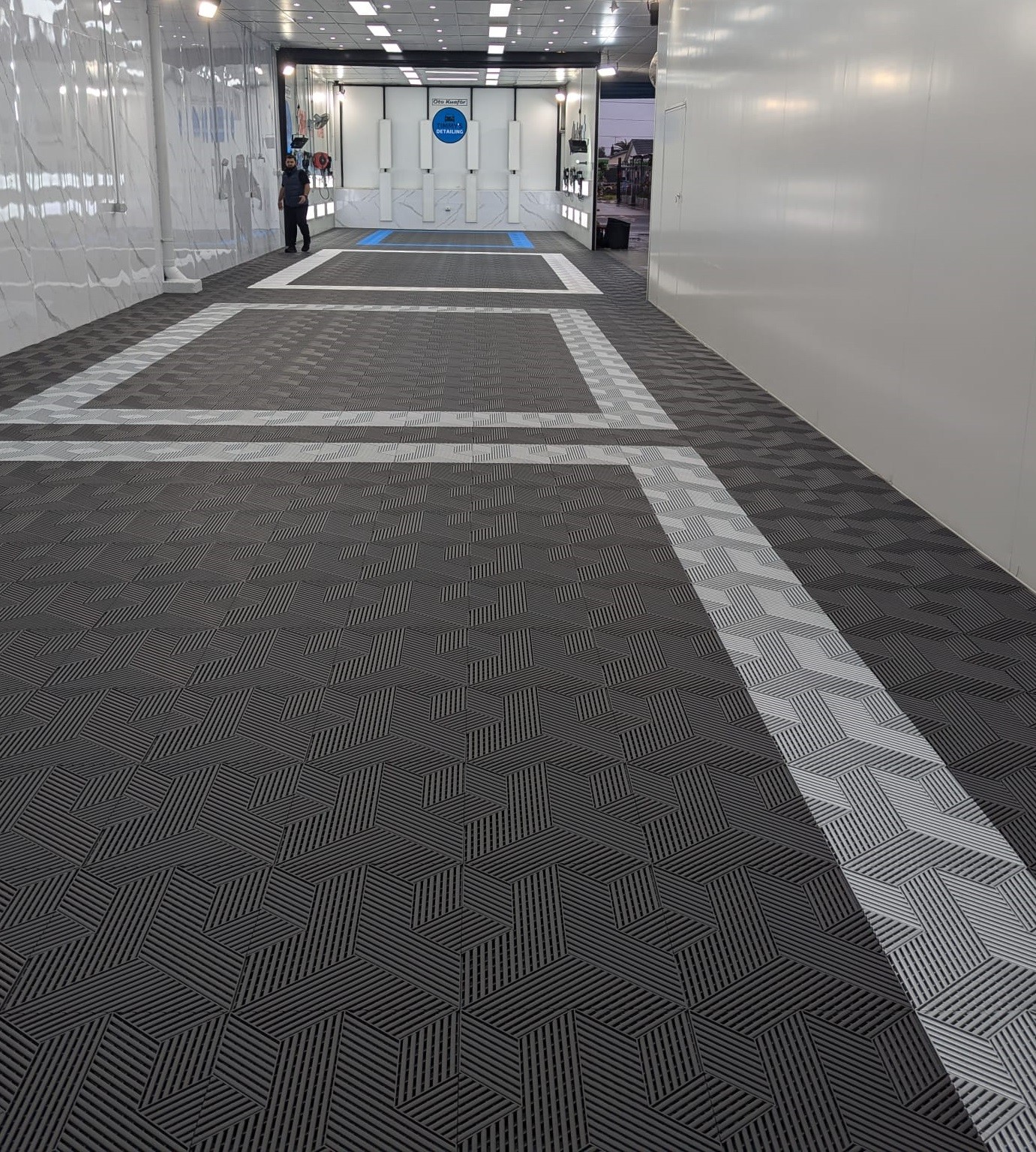 40x40cm Heavy Duty Garage Tiles 18mm Garage Interlocking Flooring