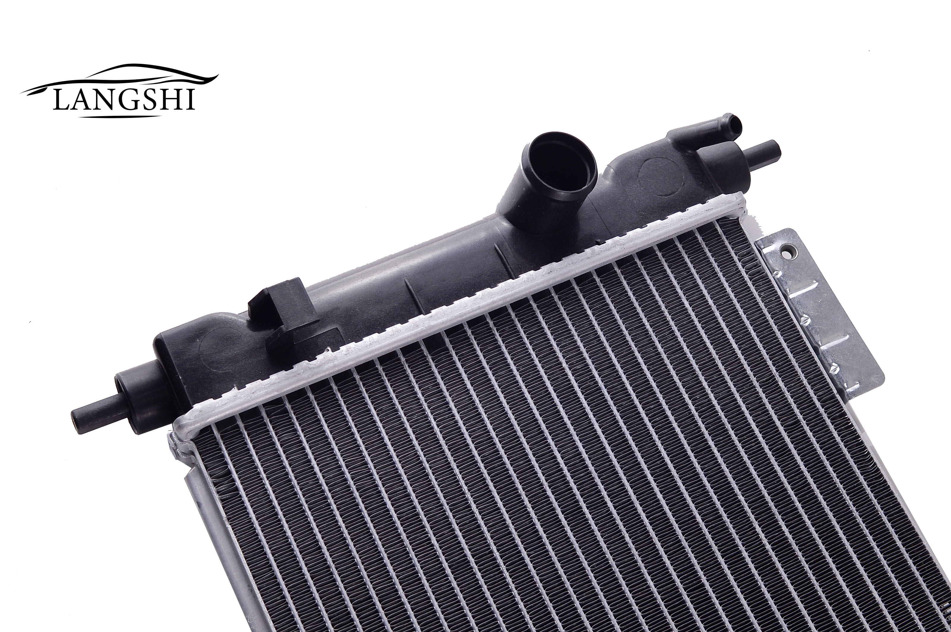 92090139 Aluminum Radiator for Chevrolet Corsa Plus Auto Spare Parts 2005-2008 Year