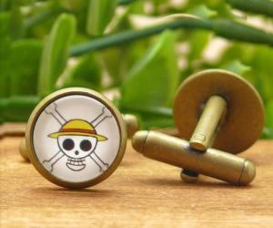 Quality Custom cartoon logo cufflink/ supply metal cufflink for garment wholesale