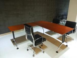 Quality Swivel Wheels Aluminum Group Management Chair Dimension 107 X 58 X 60 CM wholesale