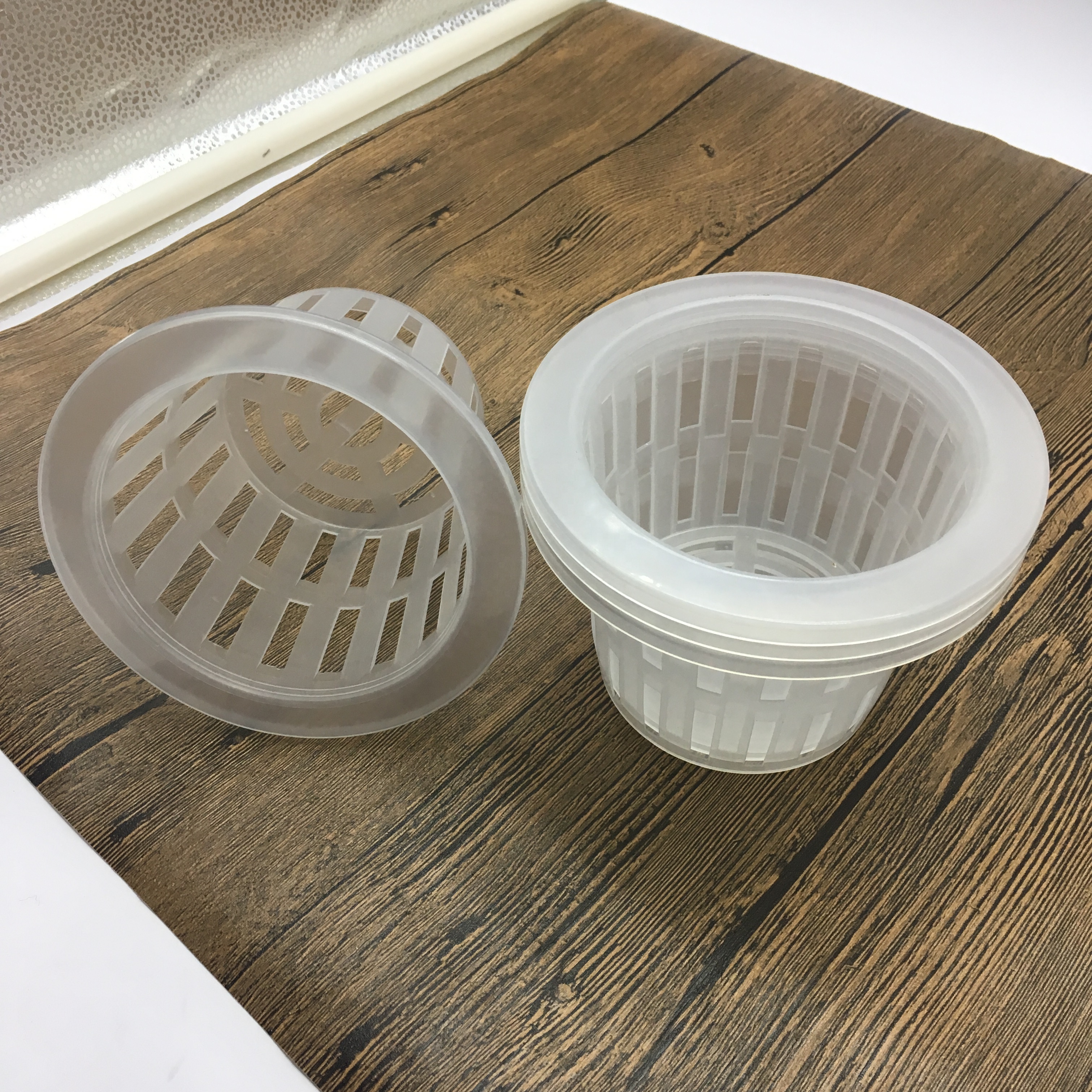 Small Size Injection Molded Plastic PP Net Pots for Hydroponic Greenhouse Cultivation